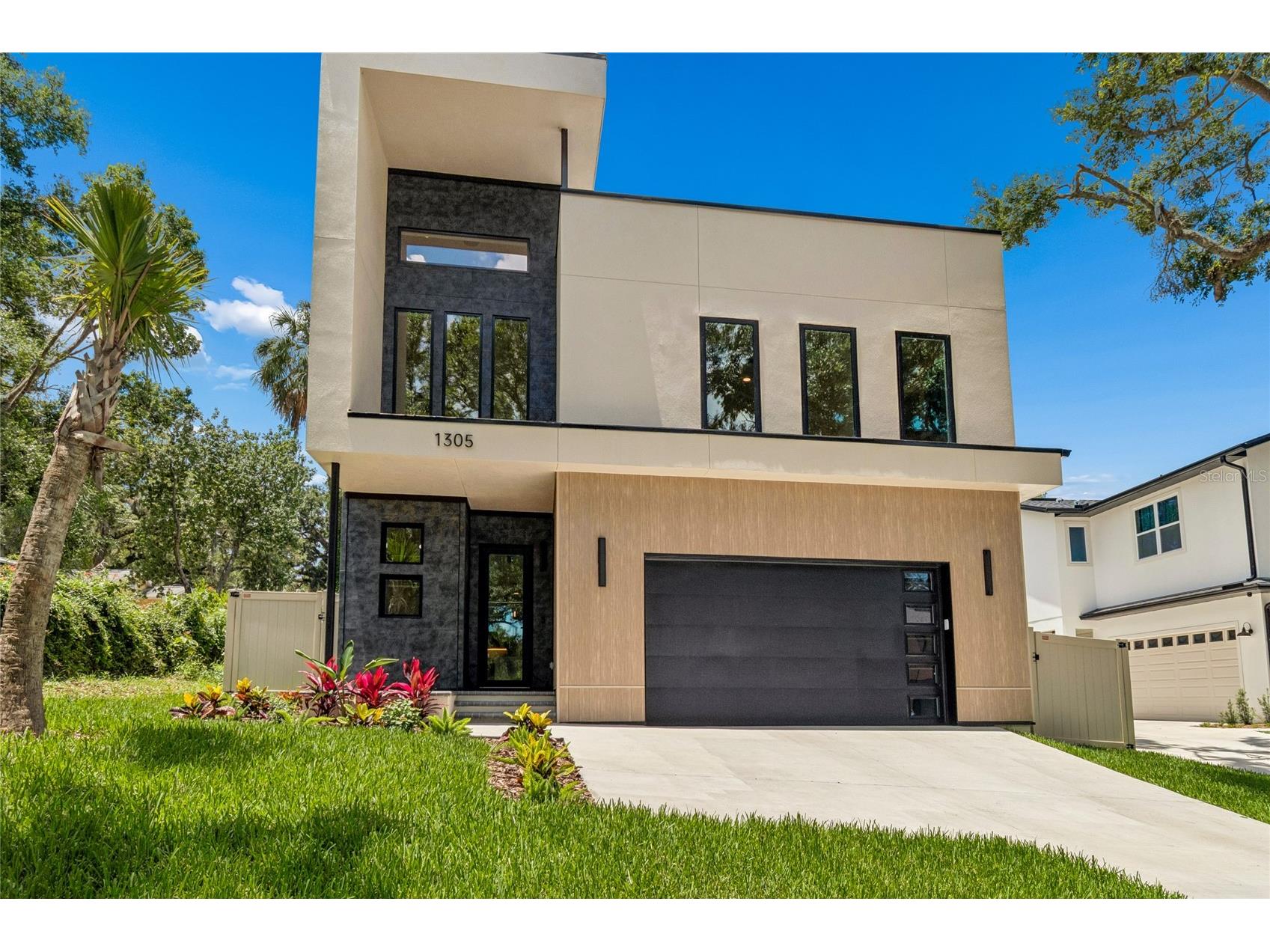 1305 Hilton Place Tampa FL 33604 TB8476383 image2
