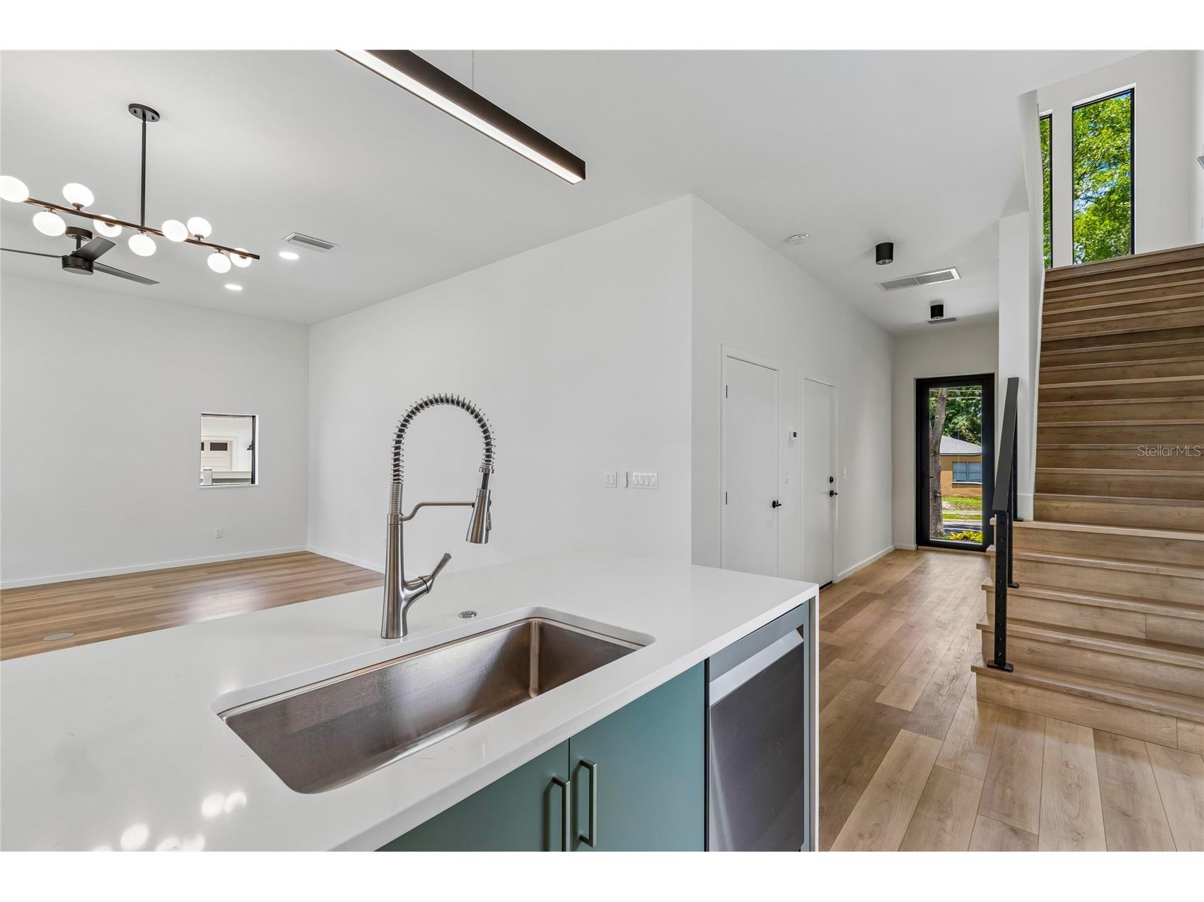 1305 Hilton Place Tampa FL 33604 TB8476383 image40
