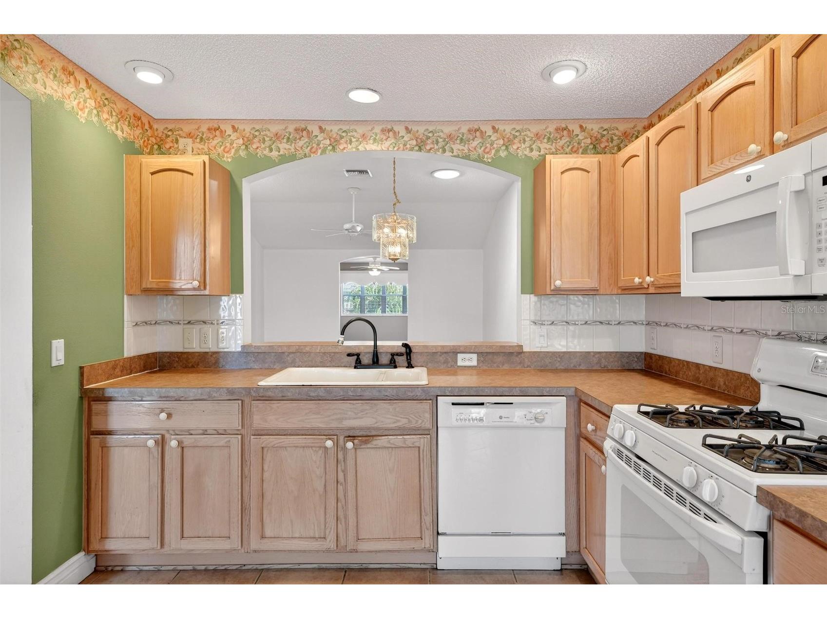1305 La Estrellita Way The Villages FL 32162 G5107029 image21