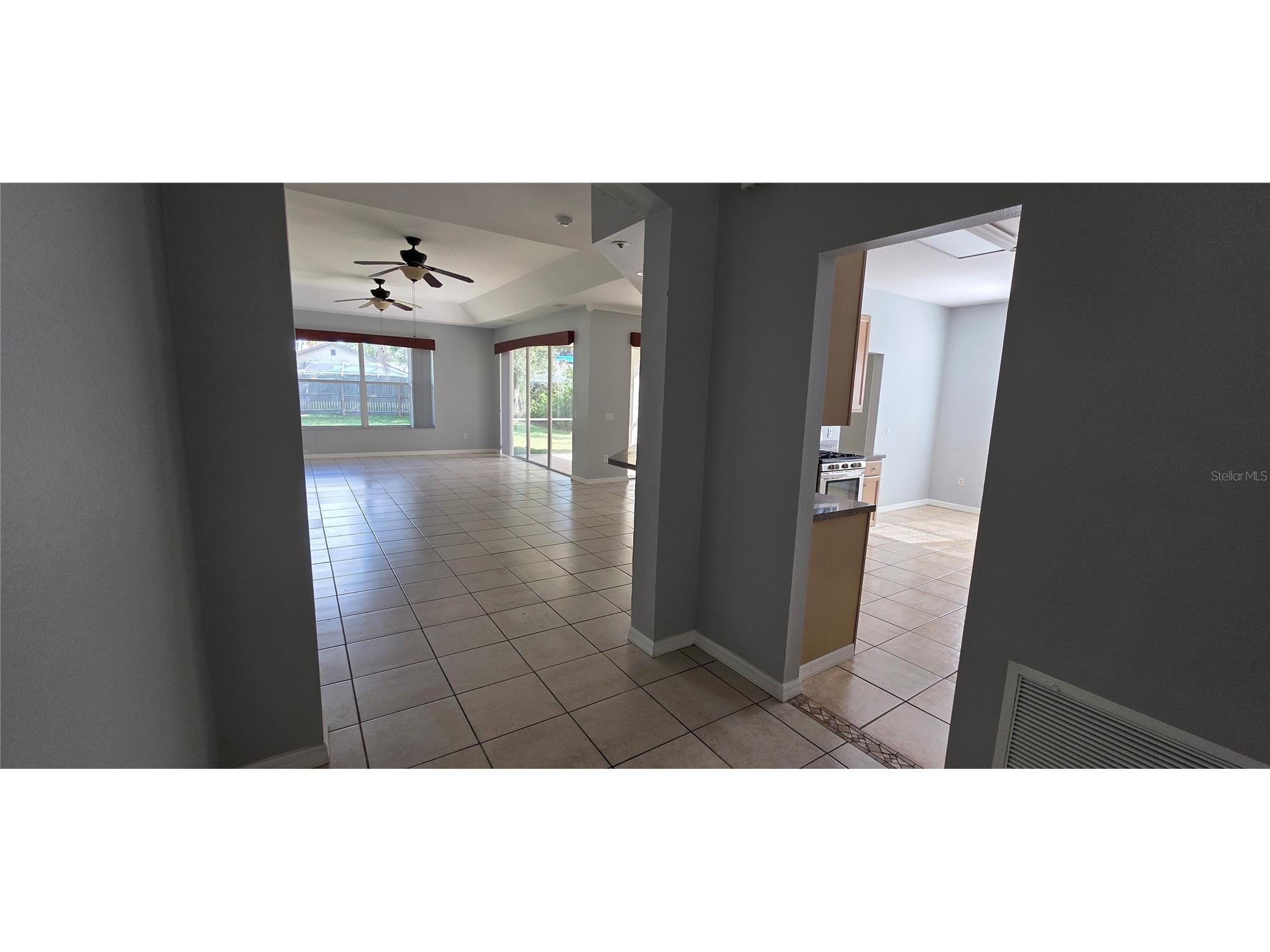 1305 Lakehurst Way Brandon FL 33511 TB8512524 image3