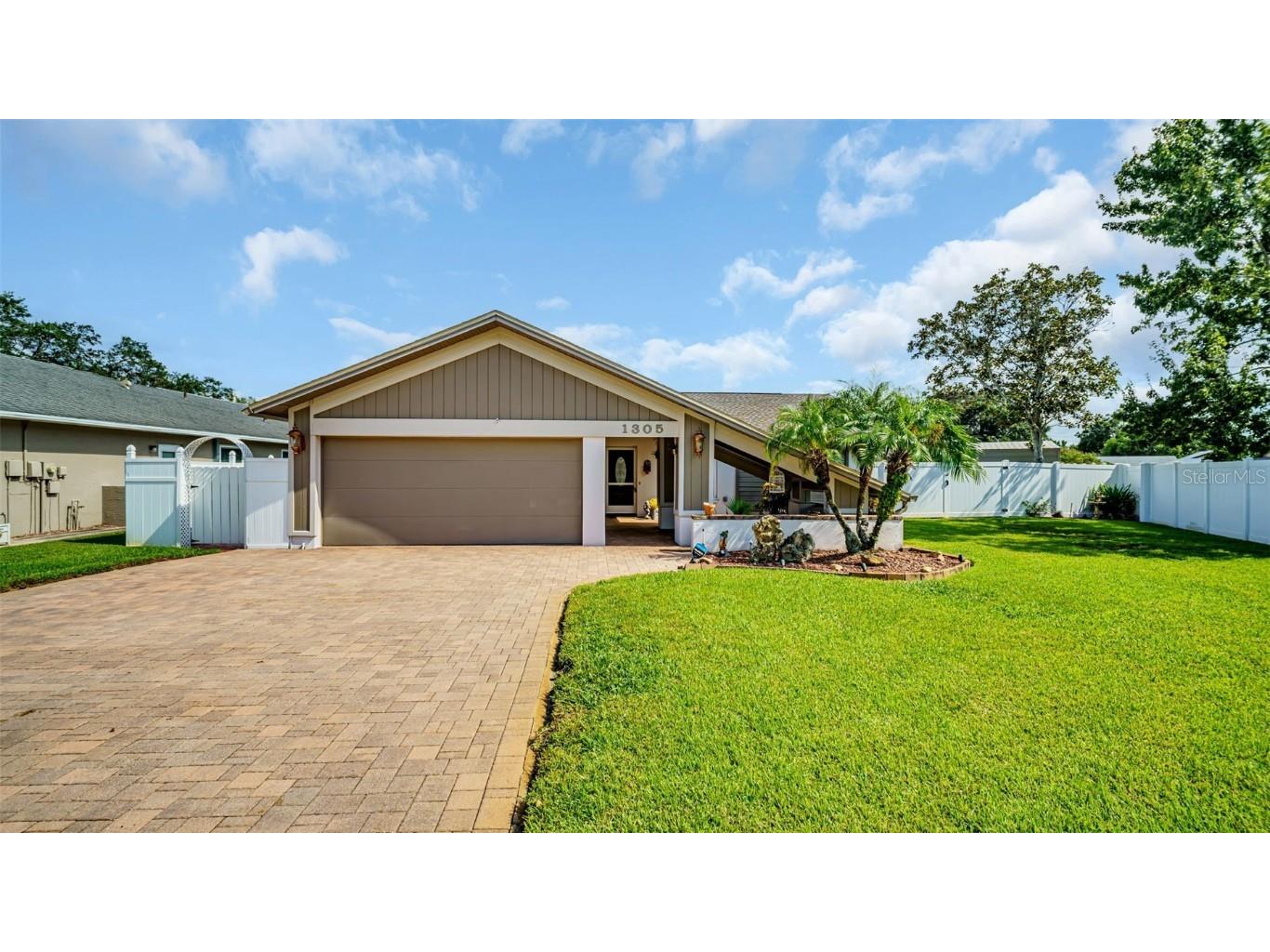 1305 Lily Court Tarpon Springs FL 34689 U8255079 image1