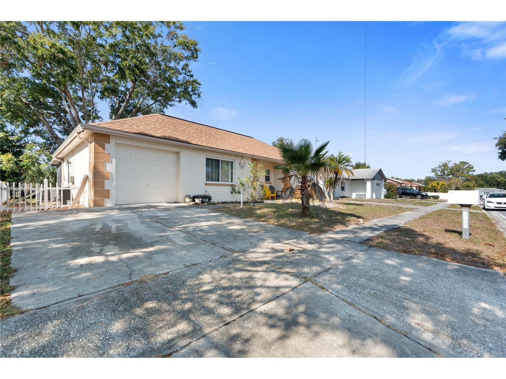 1305 Mandarin Drive Holiday FL 34691 W7881792 image1