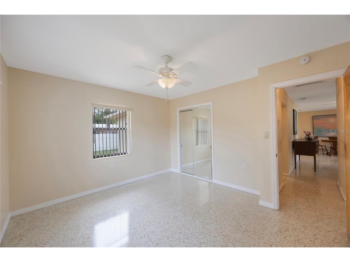 1305 Marion Drive S Saint Petersburg FL 33707 TB8393532 image23