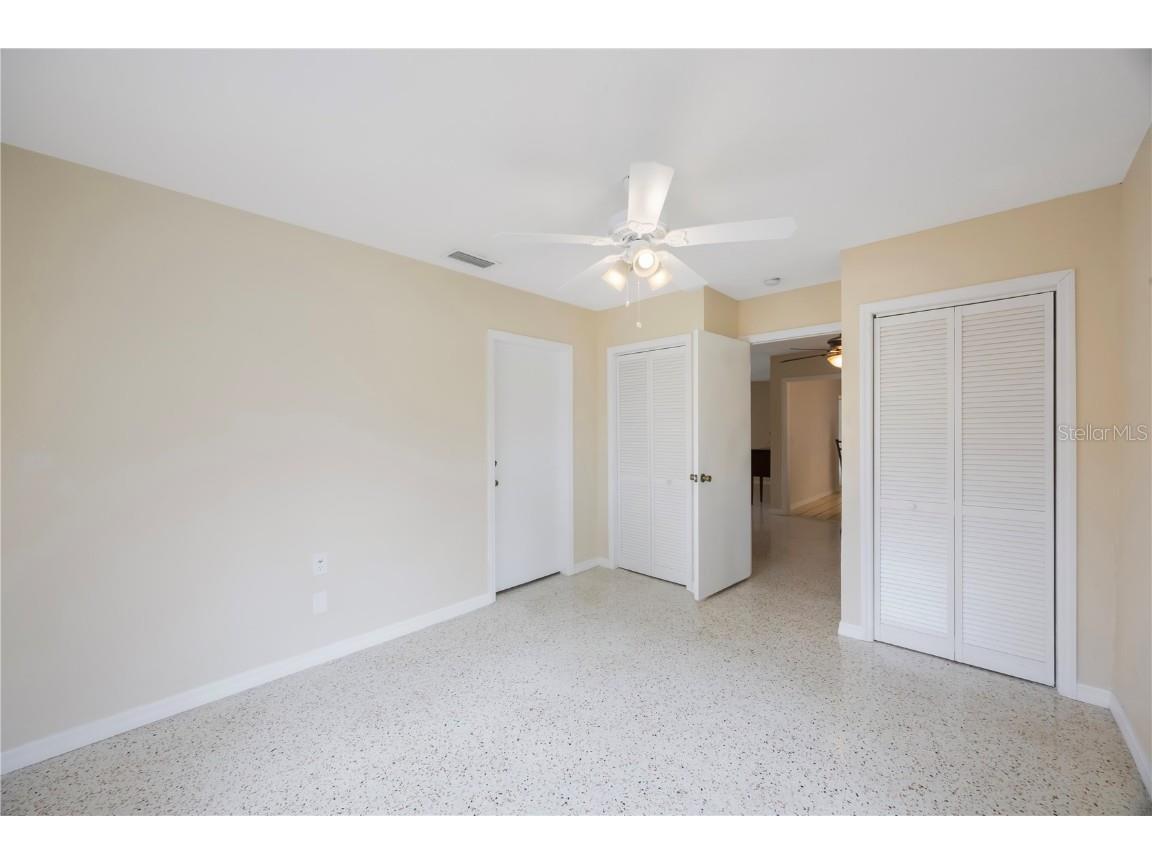 1305 Marion Drive S Saint Petersburg FL 33707 TB8393532 image26