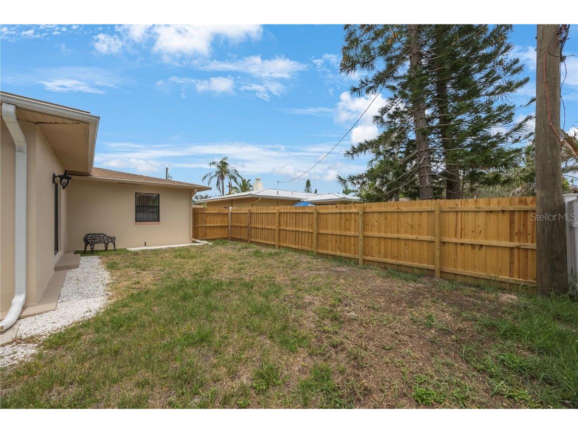 1305 Marion Drive S Saint Petersburg FL 33707 TB8393532 image34