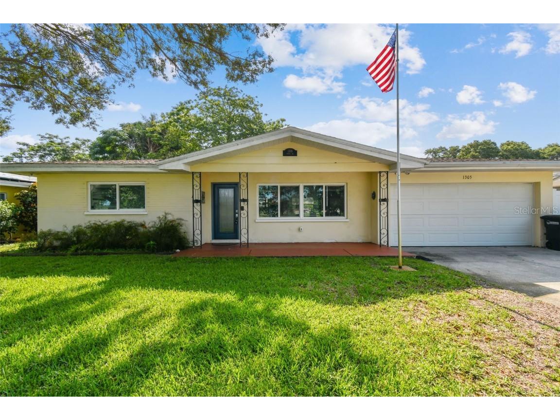 1305 Murray Avenue Clearwater FL 33755 U8205838 image1