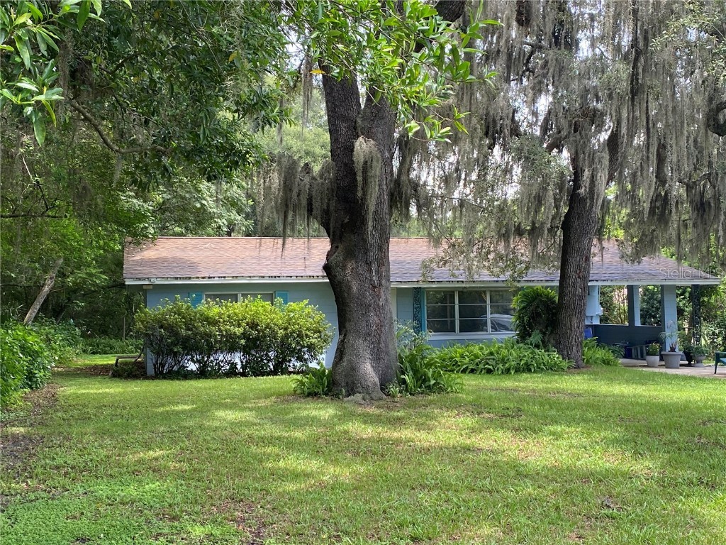 1305 N Amelia Avenue Deland FL 32724 V4931146 image1