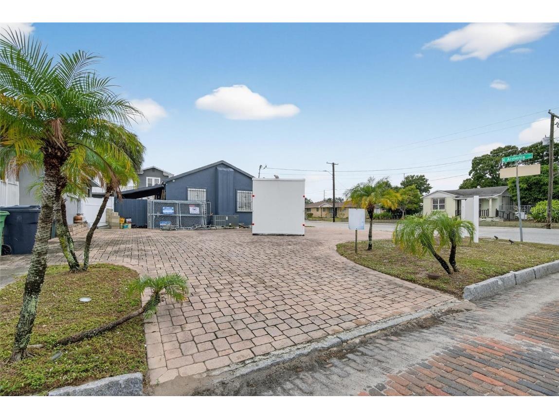 1305 N Armenia Avenue Tampa FL 33607 TB8455286 image20