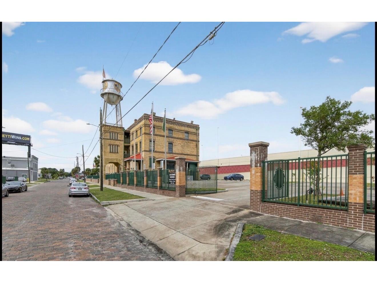 1305 N Armenia Avenue Tampa FL 33607 TB8501445 image2