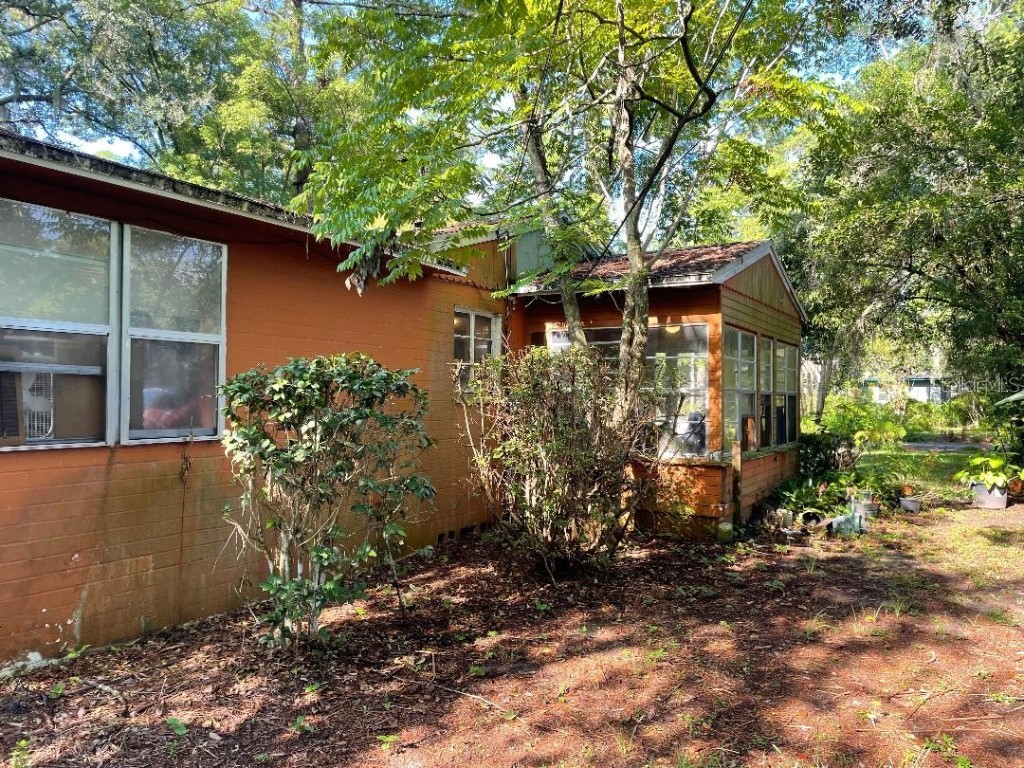 1305 NE 7th Terrace Gainesville FL 32601 GC533700 image3