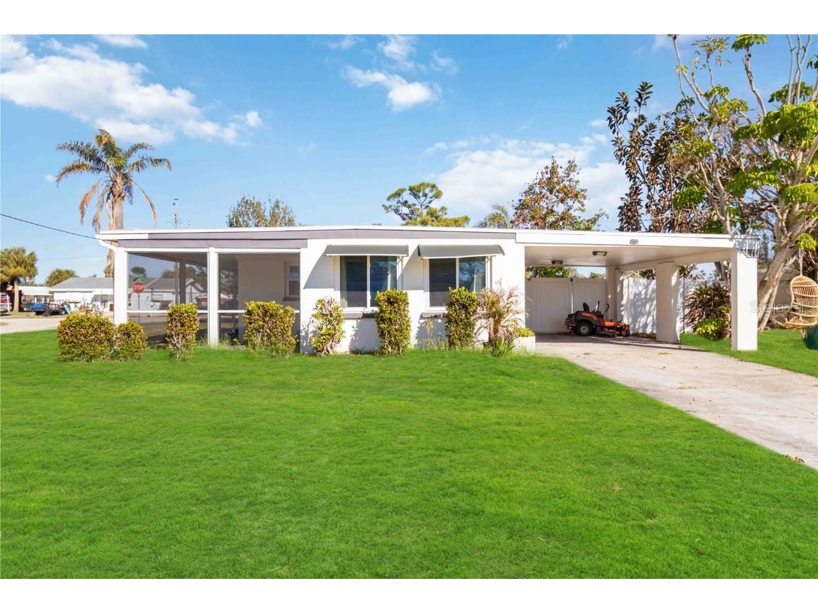 1305 Rocky Creek Lane Englewood FL 34224 D6145009 image1