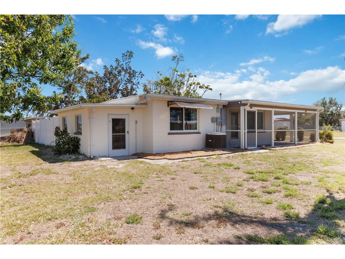 1305 Rocky Creek Lane Englewood FL 34224 D6145009 image18