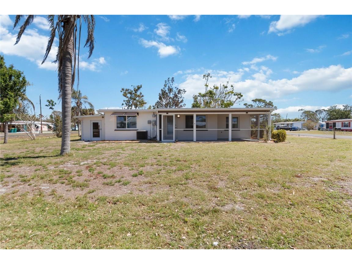 1305 Rocky Creek Lane Englewood FL 34224 D6145009 image2