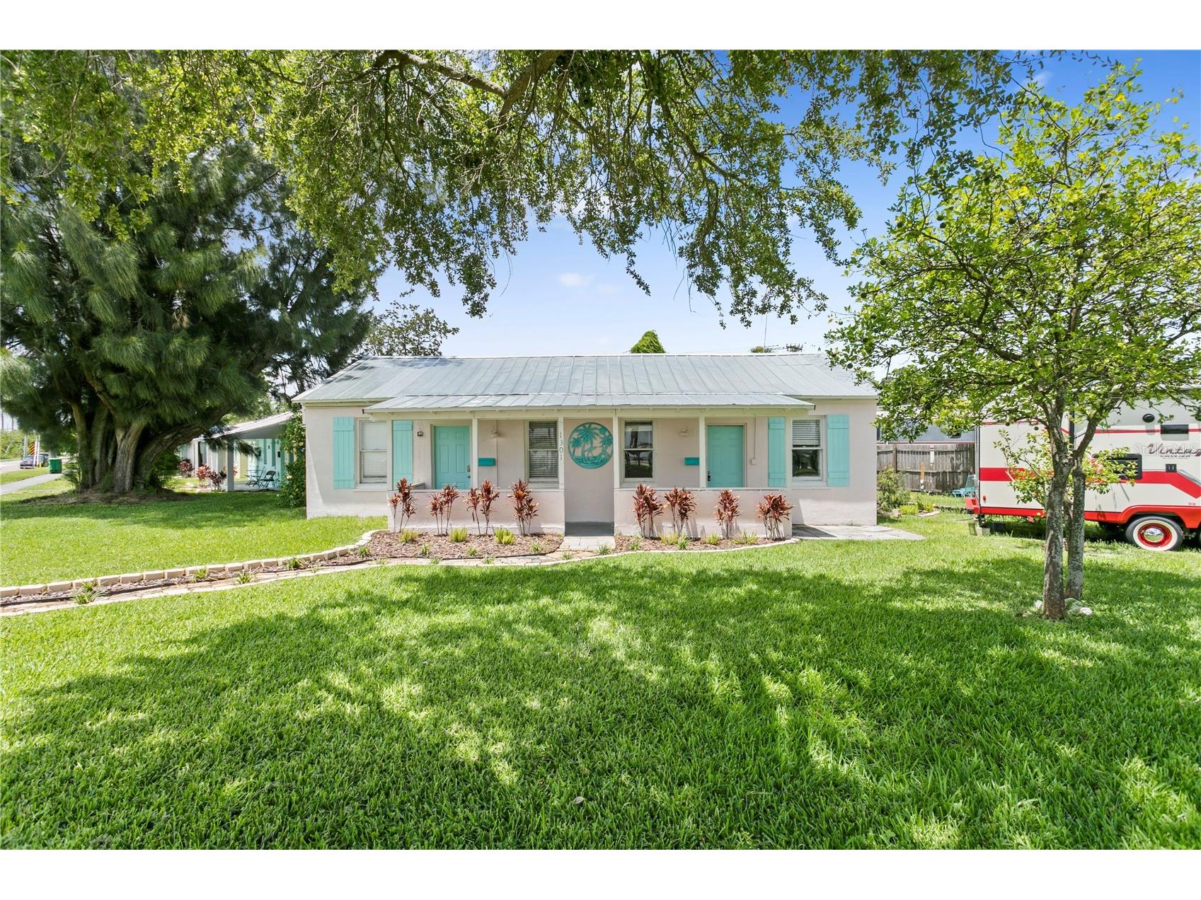 1305 S Bermuda Boulevard #A Tampa FL 33605 TB8479634 image1
