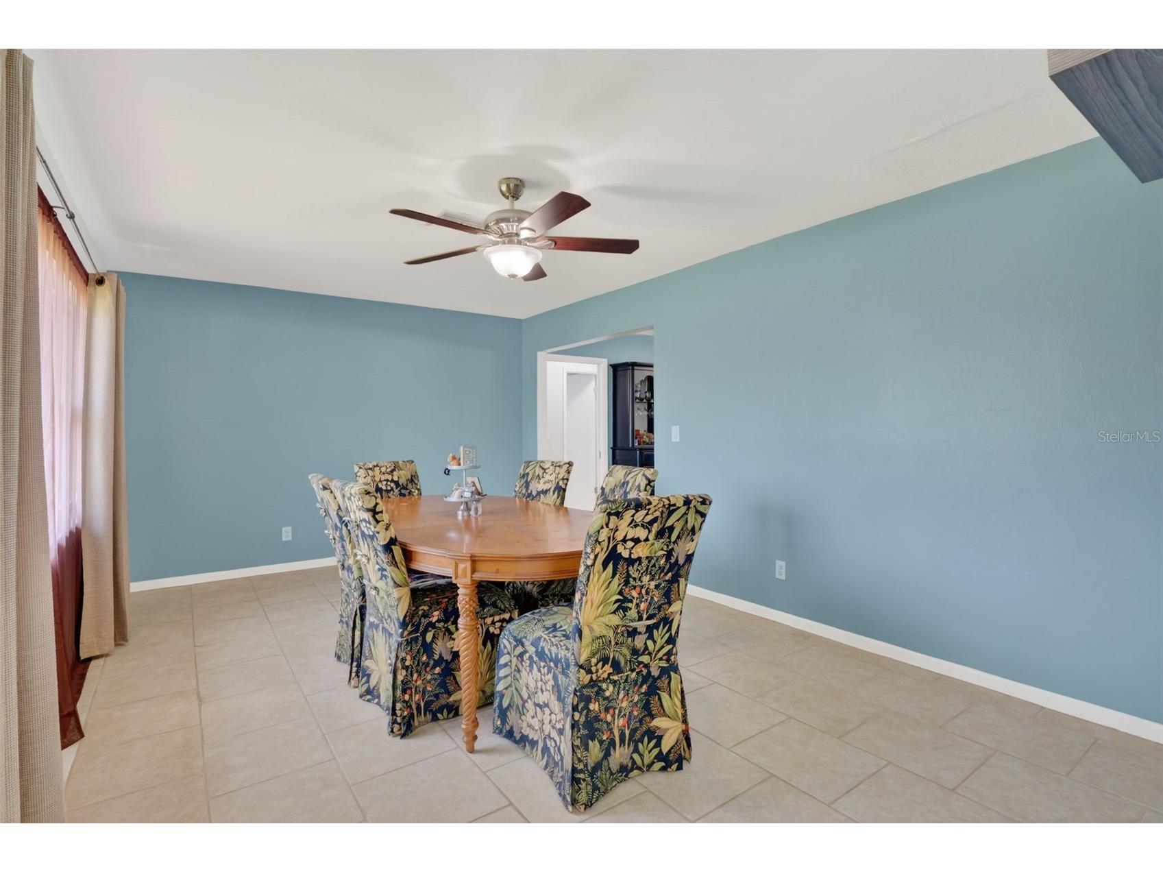 1305 SE 37th Terrace Cape Coral FL 33904 C7525433 image5