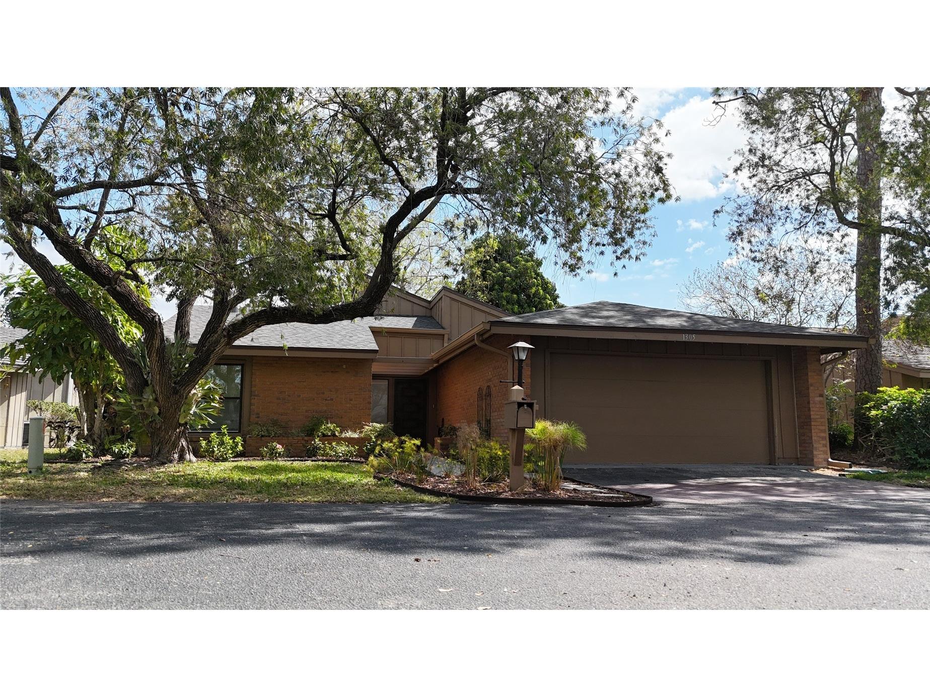 1305 Water Oak Way N Bradenton FL 34209 A4684133 image1