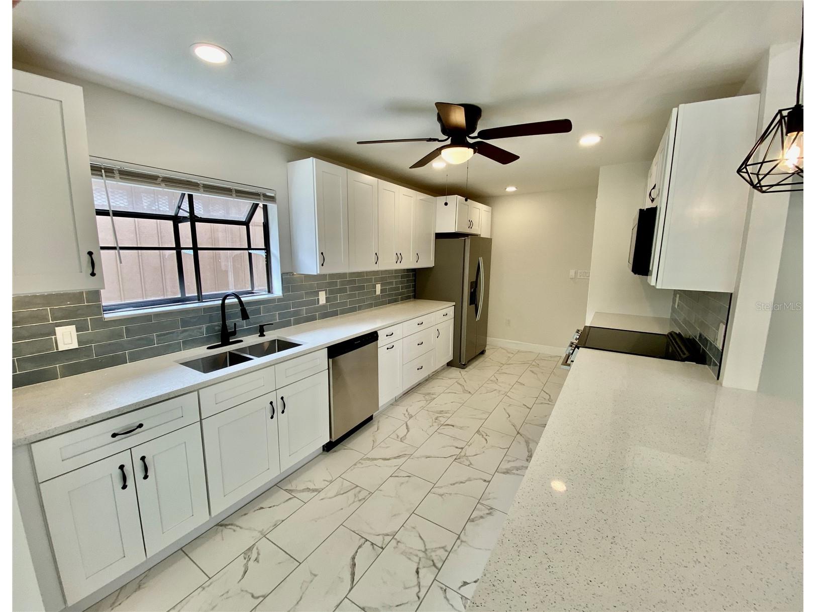 1305 Water Oak Way N Bradenton FL 34209 A4684133 image10