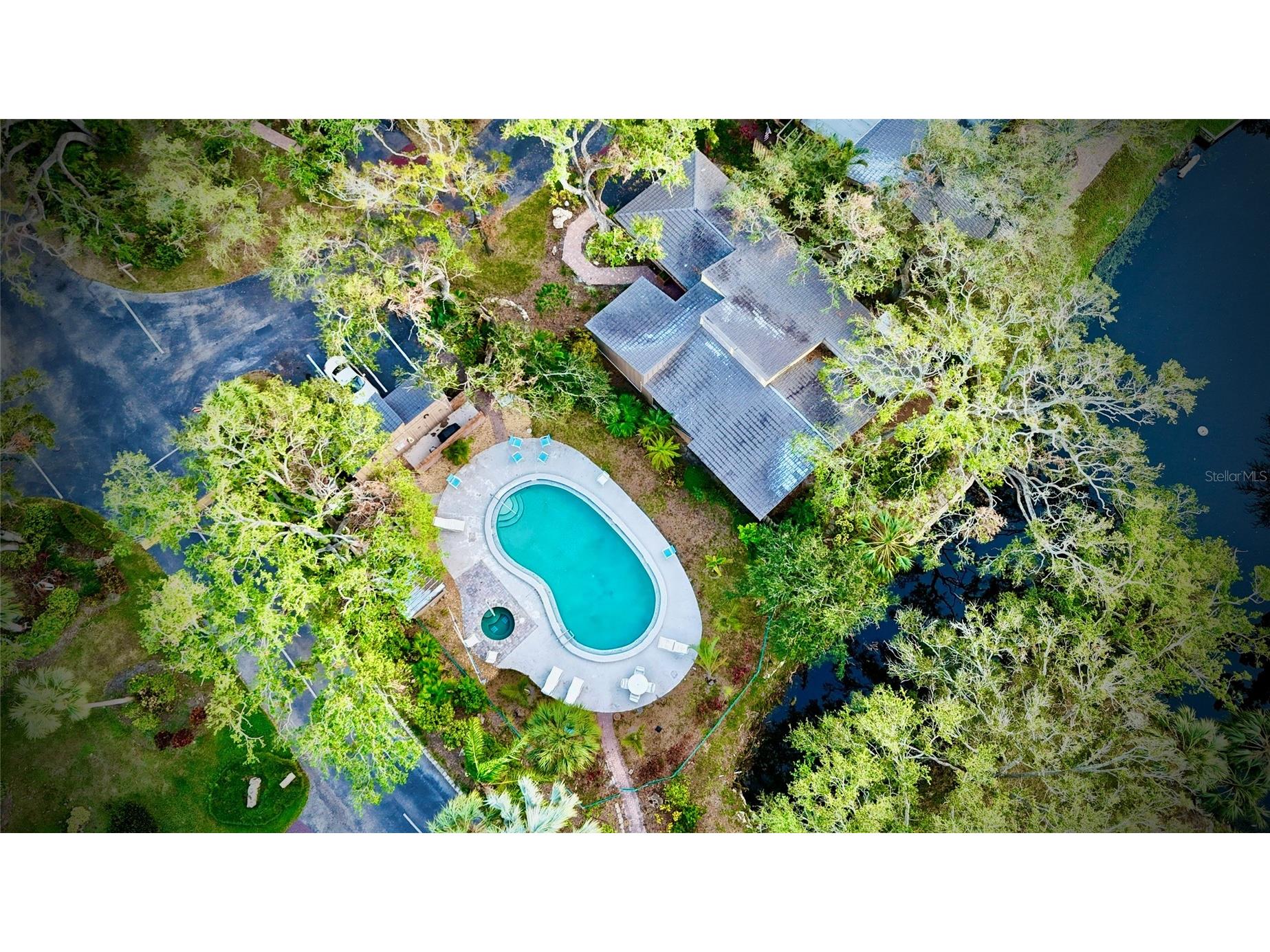 1305 Water Oak Way N Bradenton FL 34209 A4684133 image38