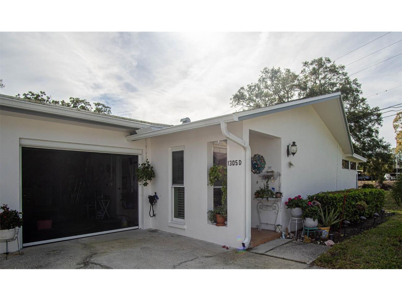 1305 Whitebridge Drive #D Palm Harbor FL 34684 U8227416 image1