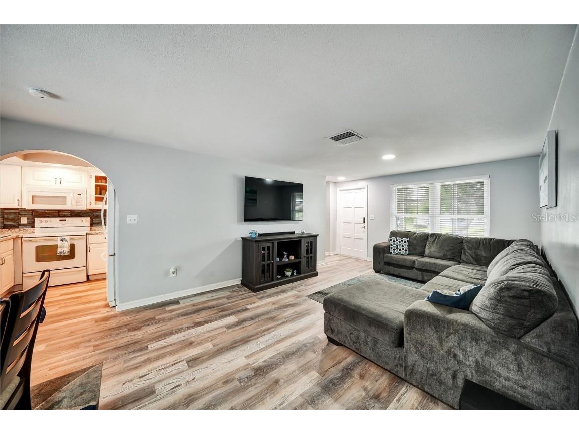 1305 Willow Valley Drive Brandon FL 33510 TB8401360 image7