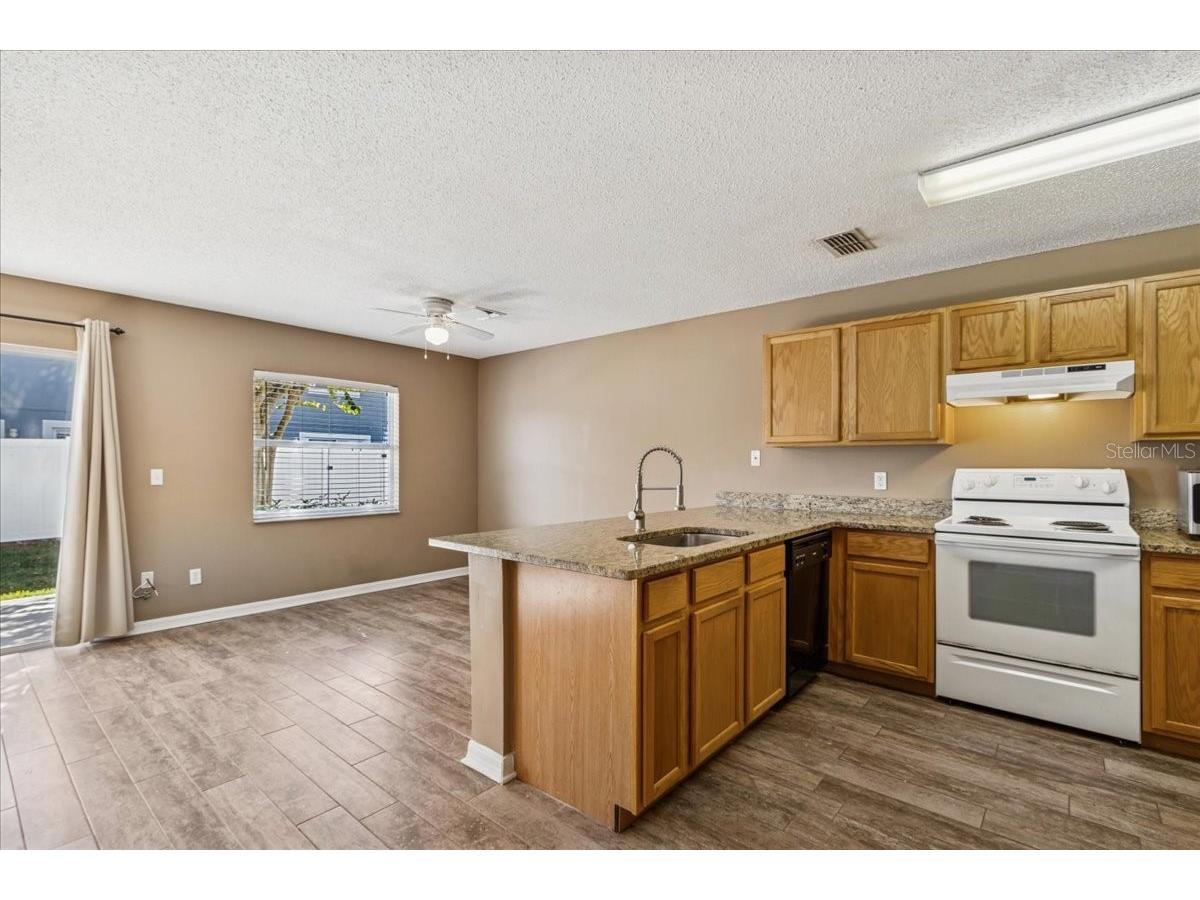 13054 Lexington Summit Street Orlando FL 32828 O6372330 image7