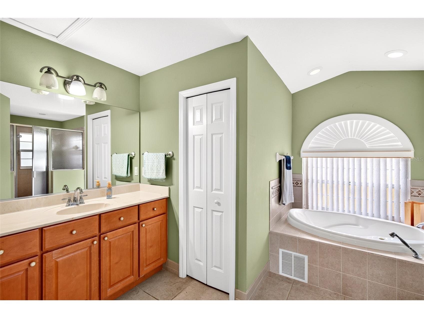 13059 NE 7th Loop Silver Springs FL 34488 OM727852 image27