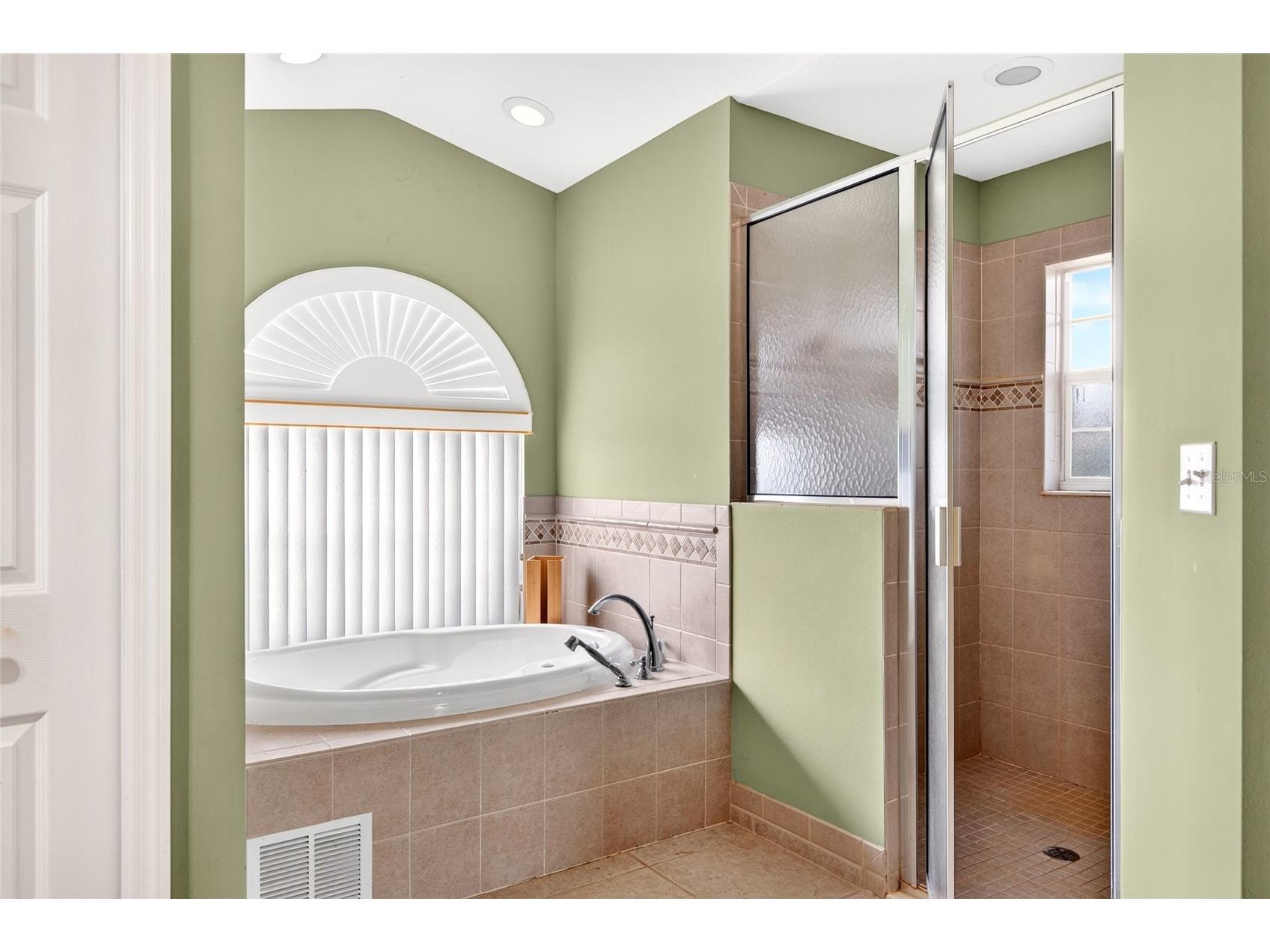 13059 NE 7th Loop Silver Springs FL 34488 OM727852 image28