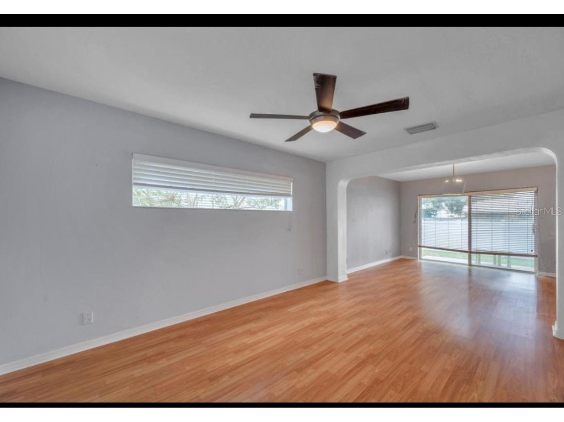 13059 Thoroughbred Loop Largo FL 33773 TB8449330 image15