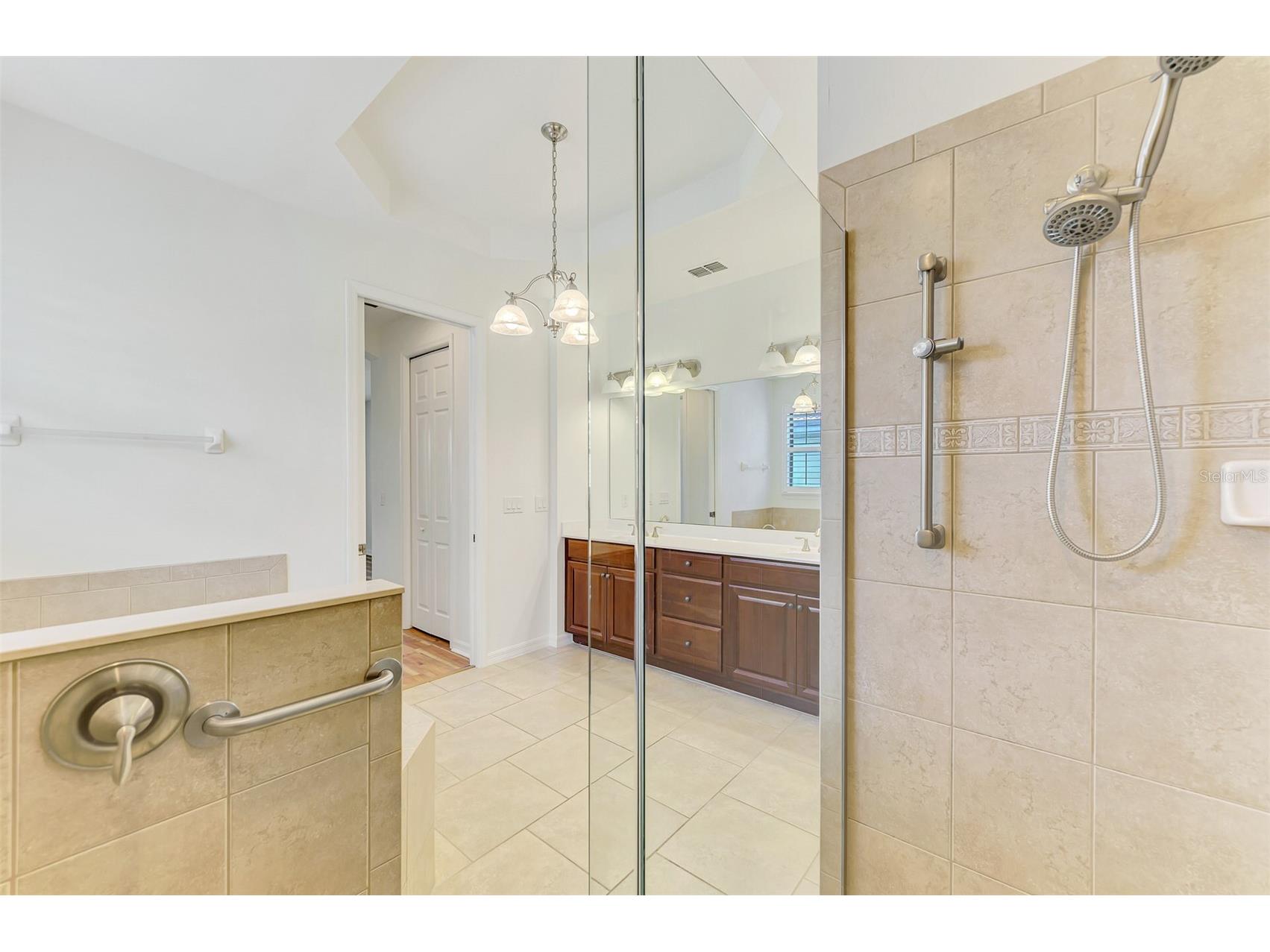 1306 Cielo Court North Venice FL 34275 A4695864 image16