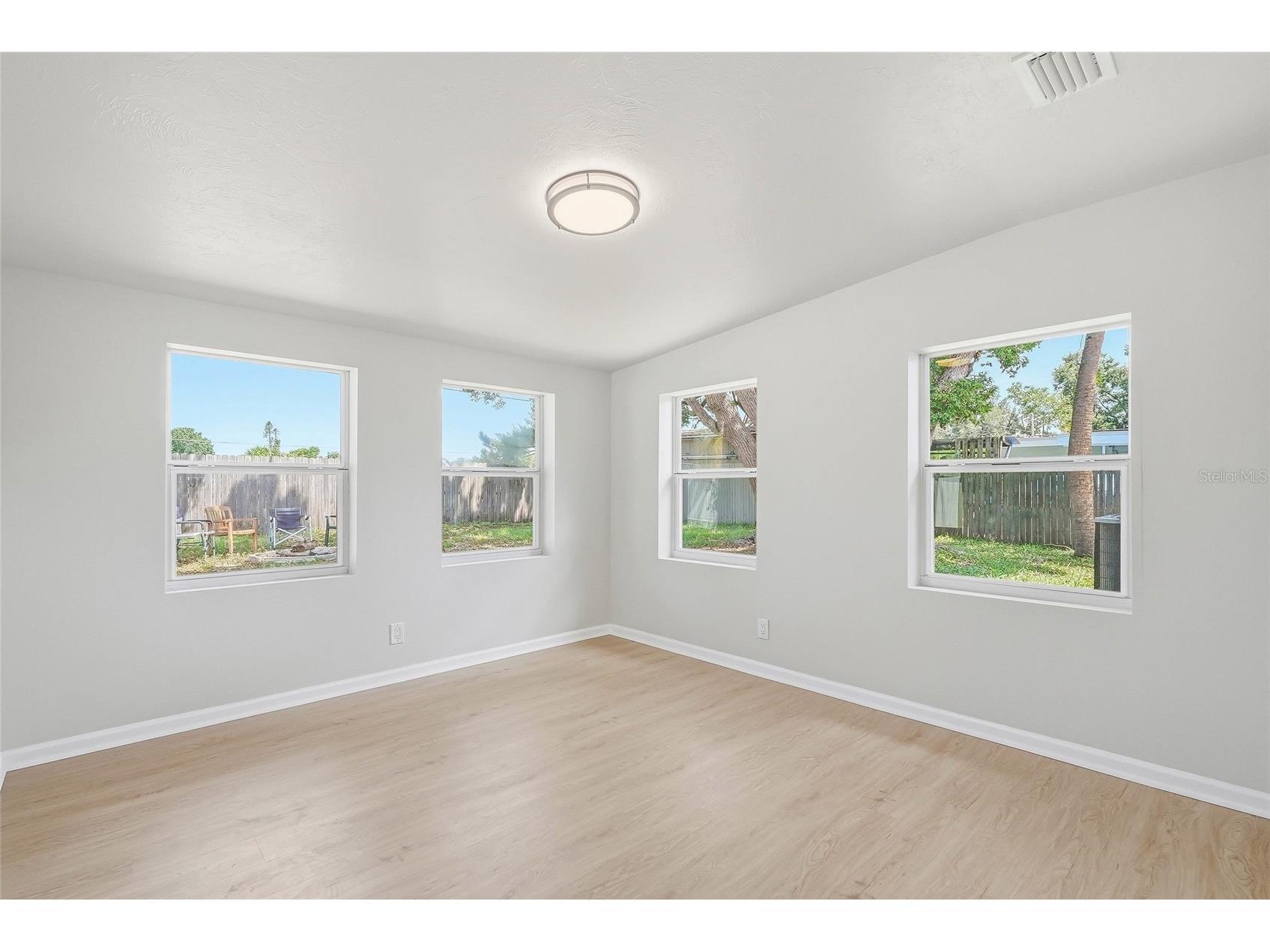 1306 Dartmouth Drive Bradenton FL 34207 TB8526183 image16