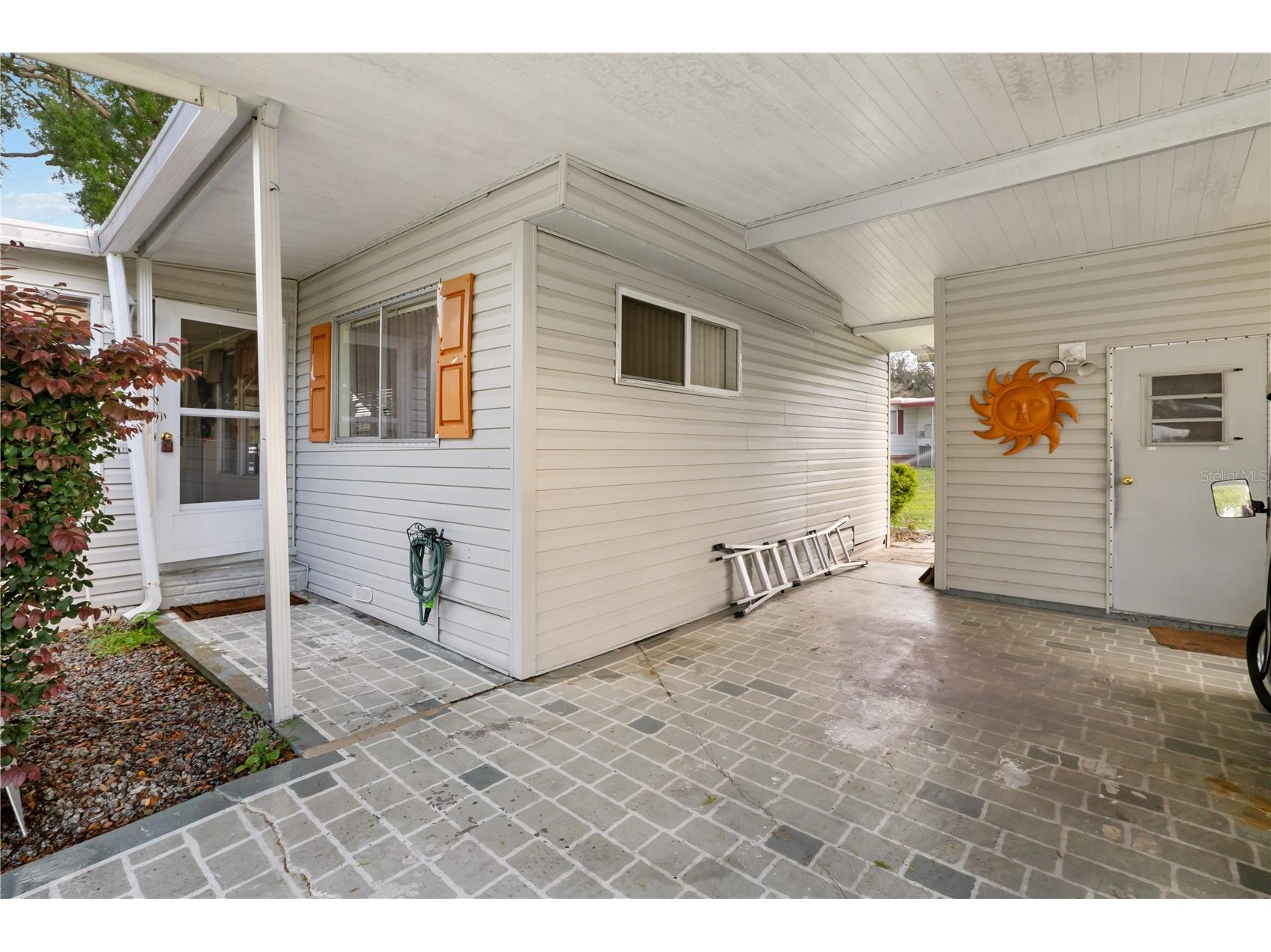 1306 Debra Drive The Villages FL 32159 G5110865 image2