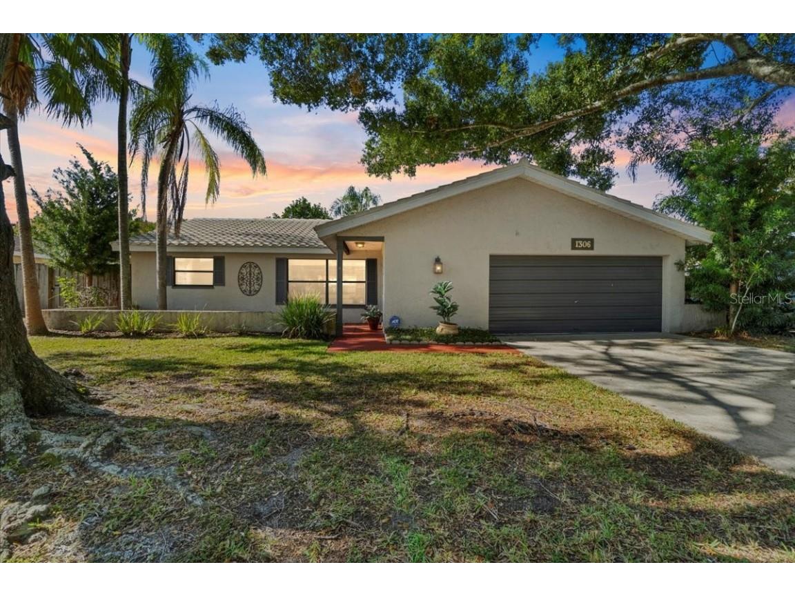 1306 Dinnerbell Lane E Dunedin FL 34698 U8221943 image1