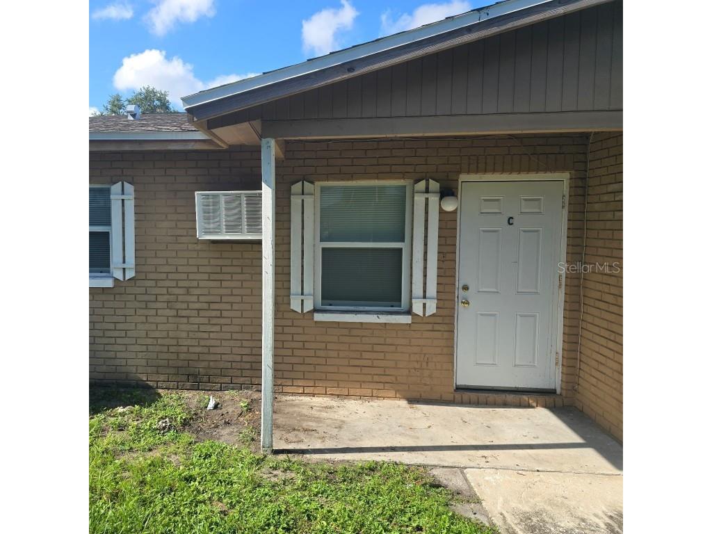 1306 E 137th Avenue #C Tampa FL 33613 TB8399078 image1