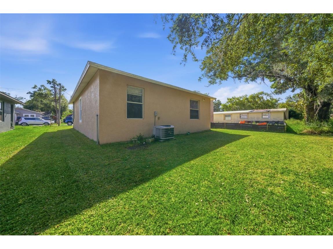 1306 E Church Street Plant City FL 33563 TB8444572 image39