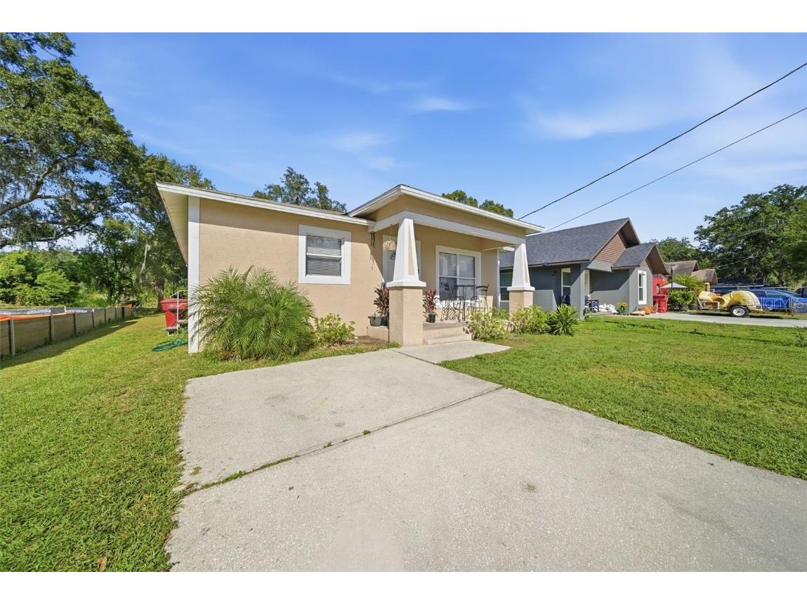 1306 E Church Street Plant City FL 33563 TB8444572 image4