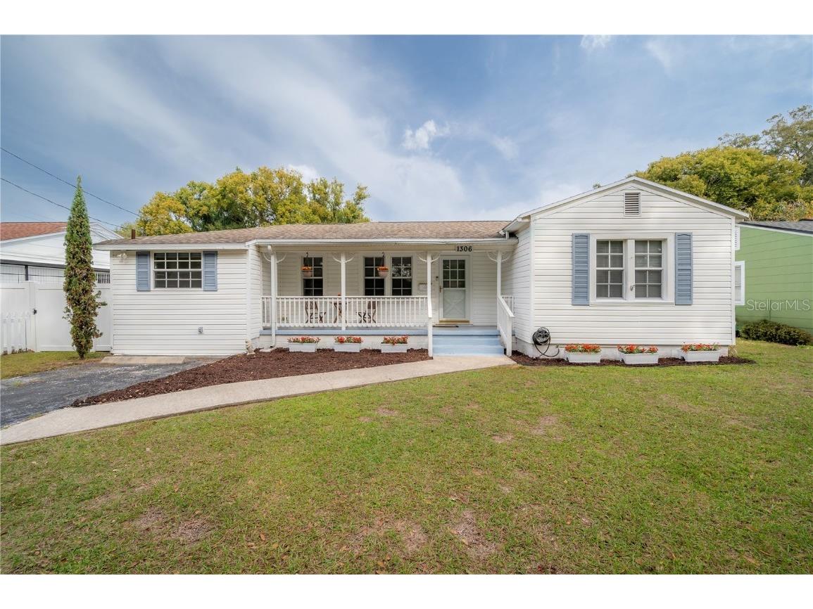 1306 E Lambright Street Tampa FL 33604 T3493334 image1