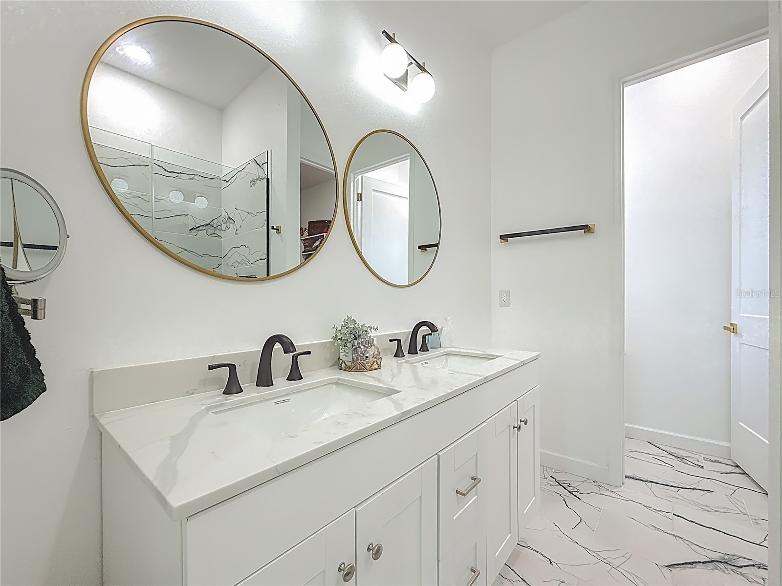 1306 E Lemon Street Tarpon Springs FL 34689 TB8462346 image16