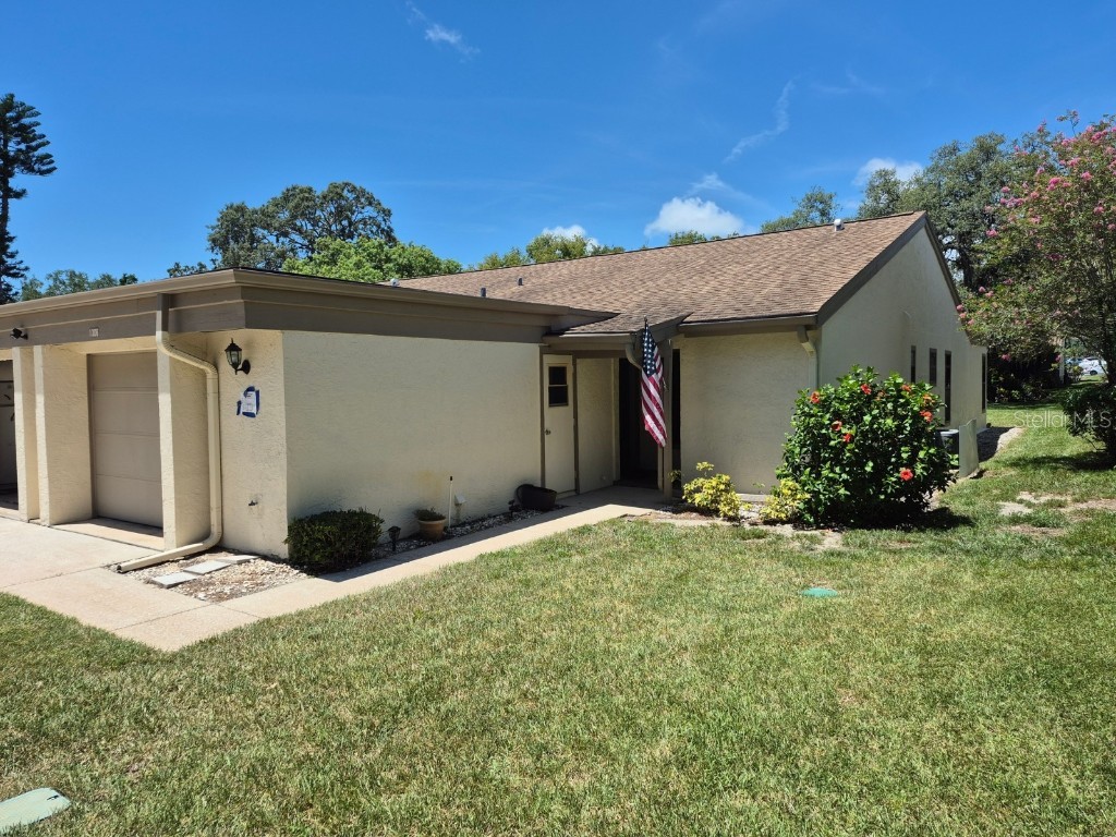 1306 Golfview Drive #1306 Tarpon Springs FL 34689 W7877365 image1