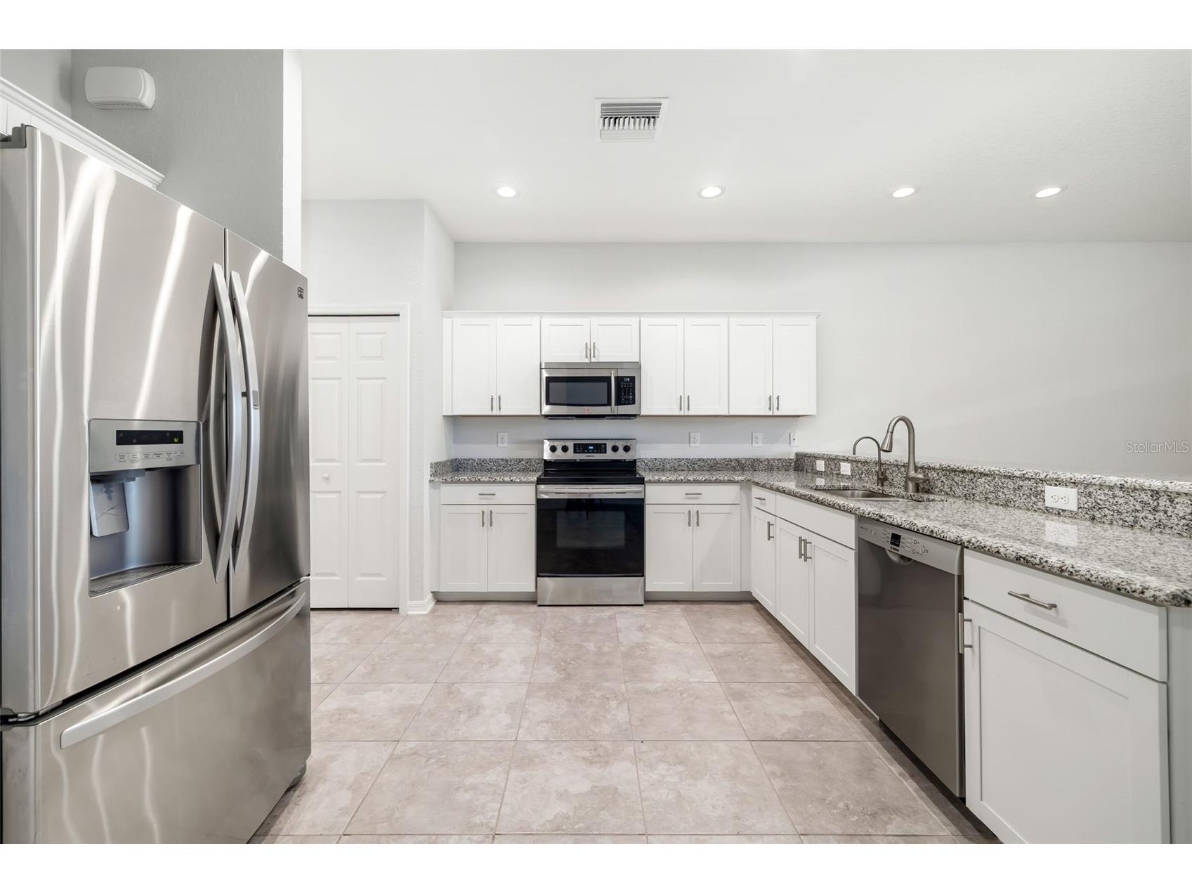 1306 Grantham Drive Sarasota FL 34234 N6143979 image10