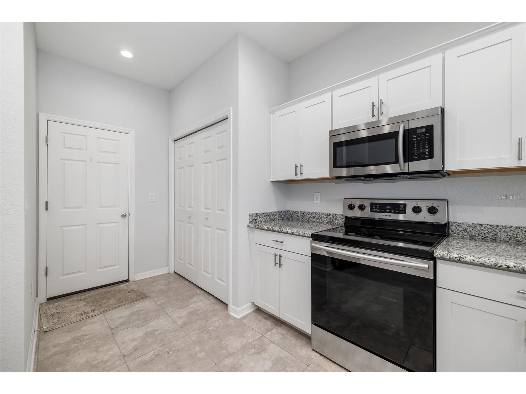 1306 Grantham Drive Sarasota FL 34234 N6143979 image12