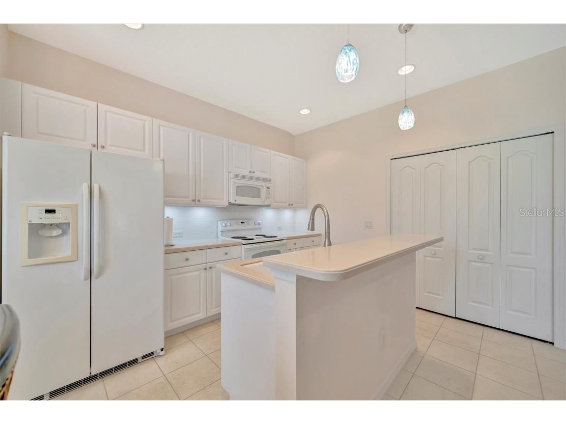 1306 Morning Sky Glen Bradenton FL 34208 A4664303 image37