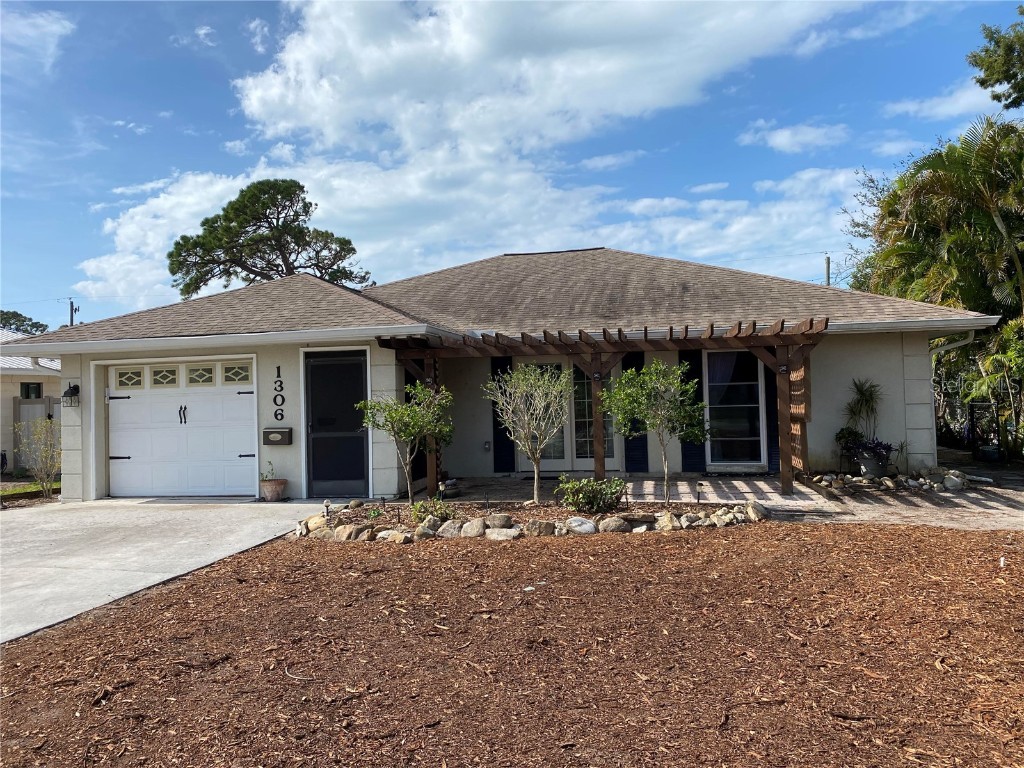 1306 Nokomis Avenue S Venice FL 34285 N6124881 image1