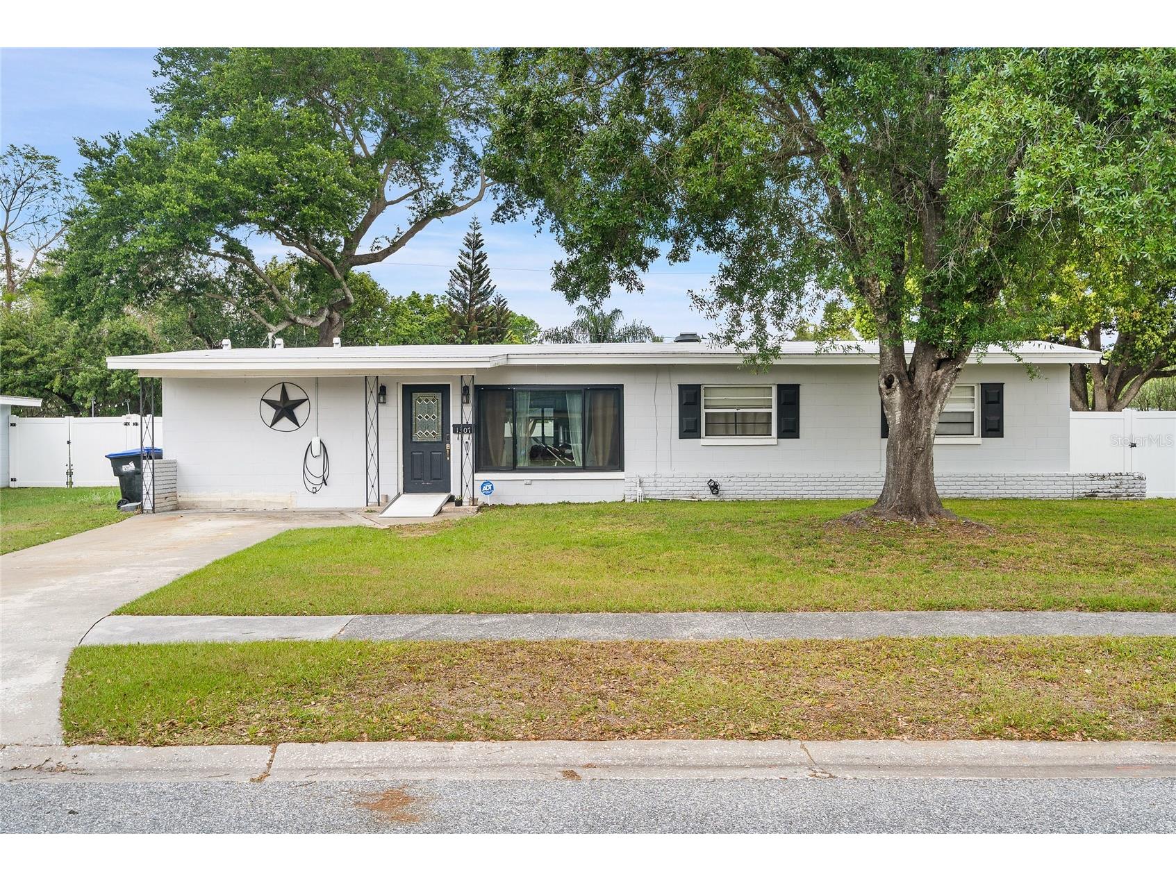 1307 Baltimore Drive Orlando FL 32810 TB8528799 image1