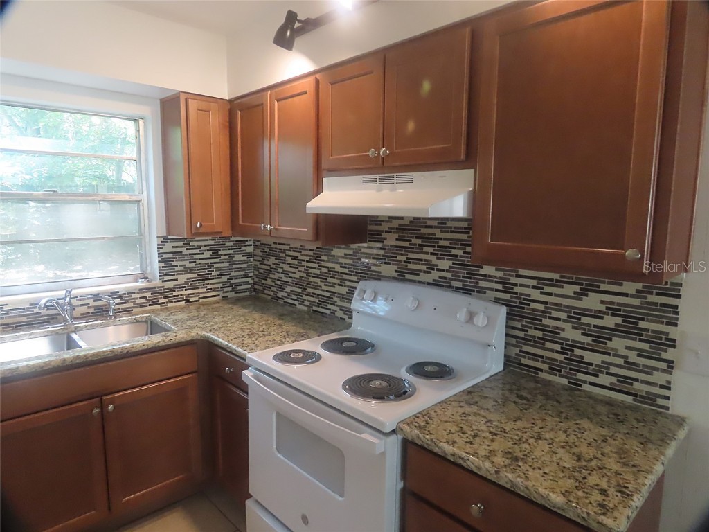 1307 Cook Street Deland FL 32724 O6273286 image3