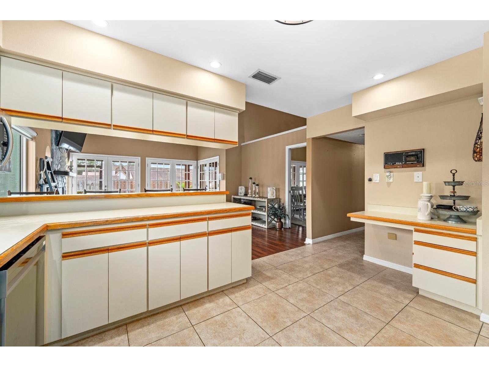 1307 Lenna Avenue Seffner FL 33584 TB8508704 image10