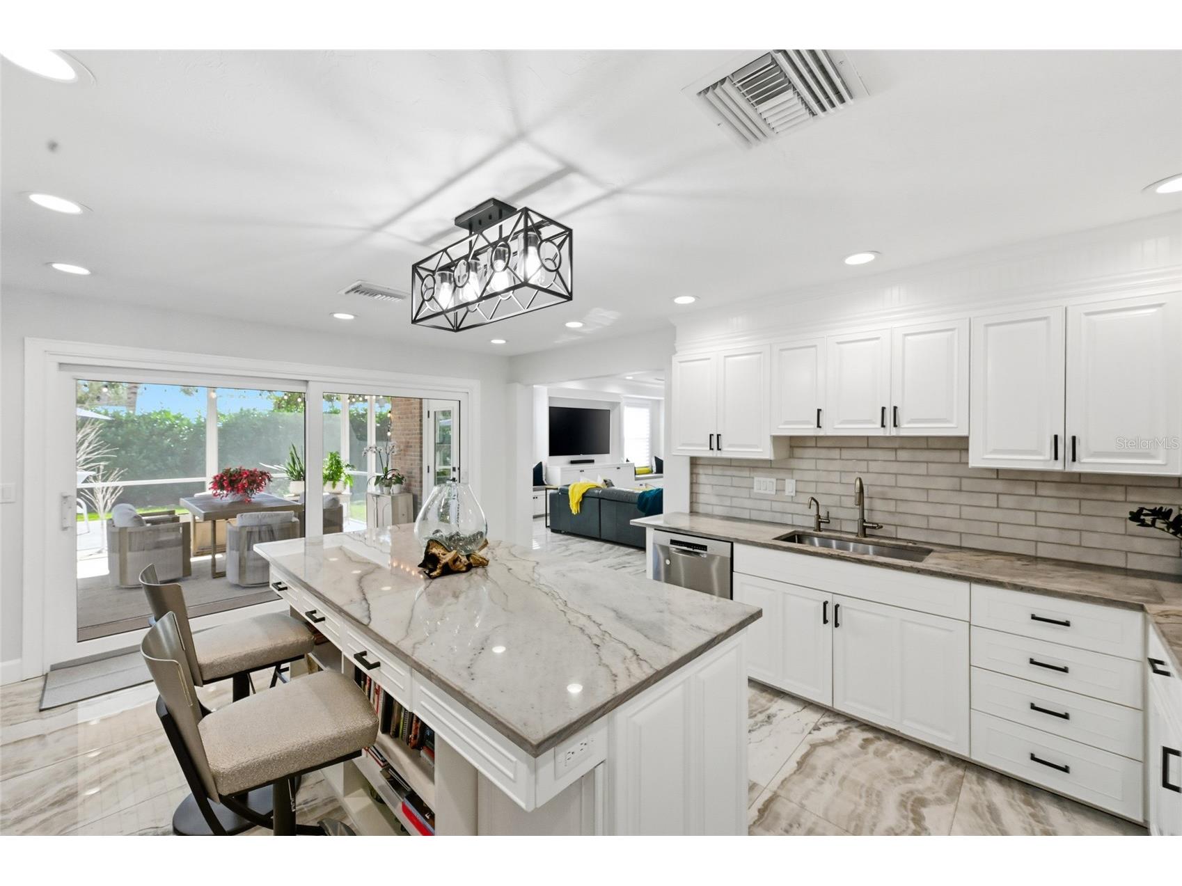 1307 Riverview Circle Bradenton FL 34209 A4677351 image22