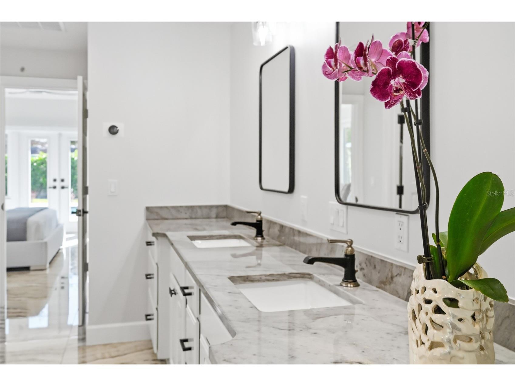 1307 Riverview Circle Bradenton FL 34209 A4677351 image44
