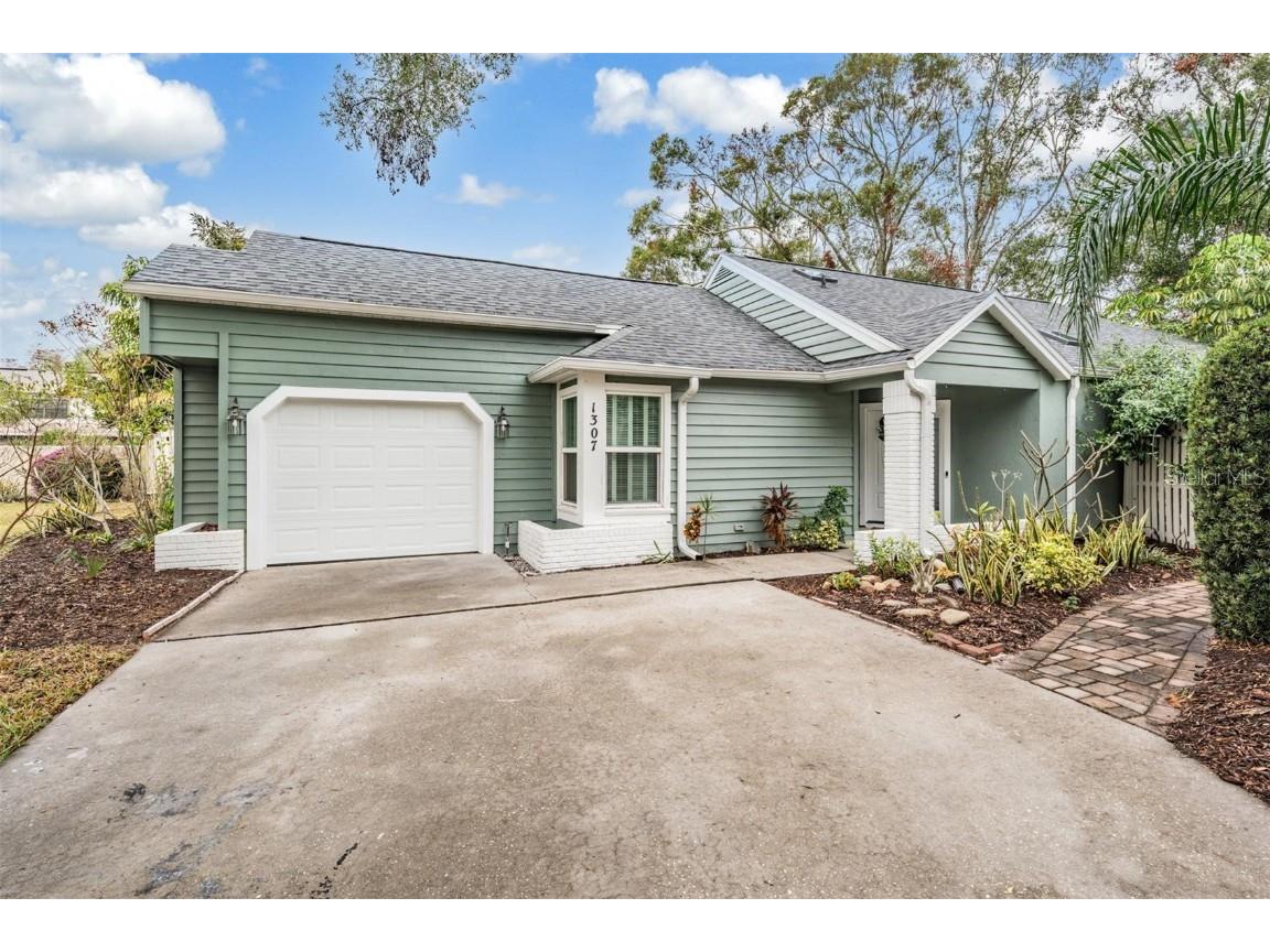 1307 Roxbury Drive Safety Harbor FL 34695 TB8333348 image1