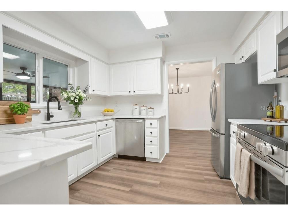 1307 Valley Hill Drive Lakeland FL 33813 L4960698 image3