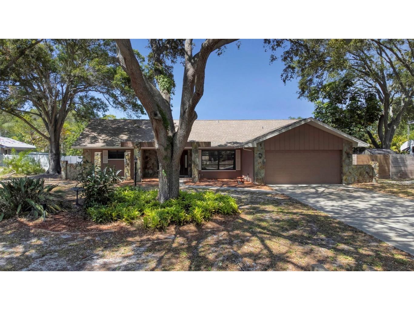 13073 103rd Avenue Largo FL 33774 U8240494 image1